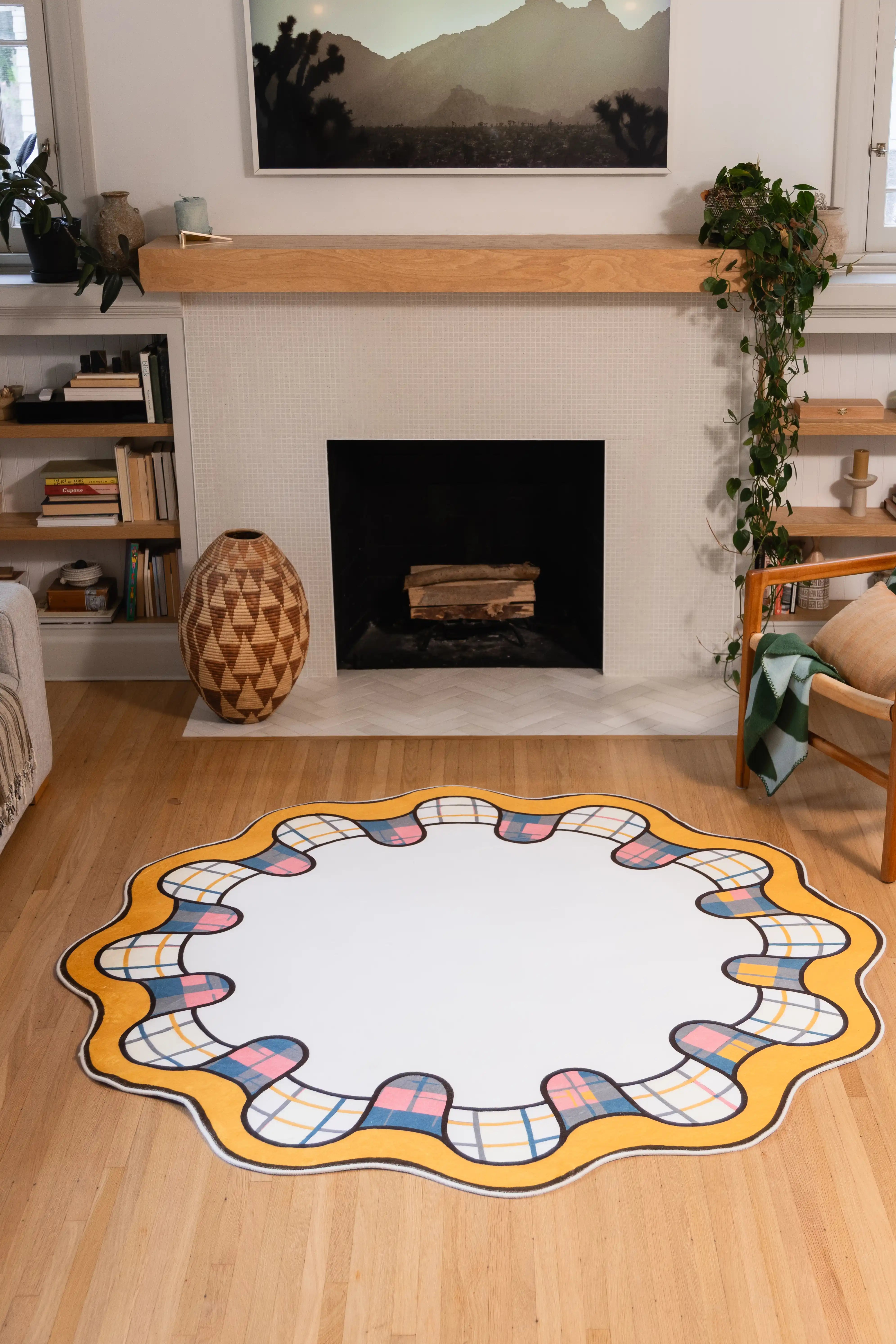 Yellow Scalloped Plaid Border Rug by Ariana Berman – Lany Space