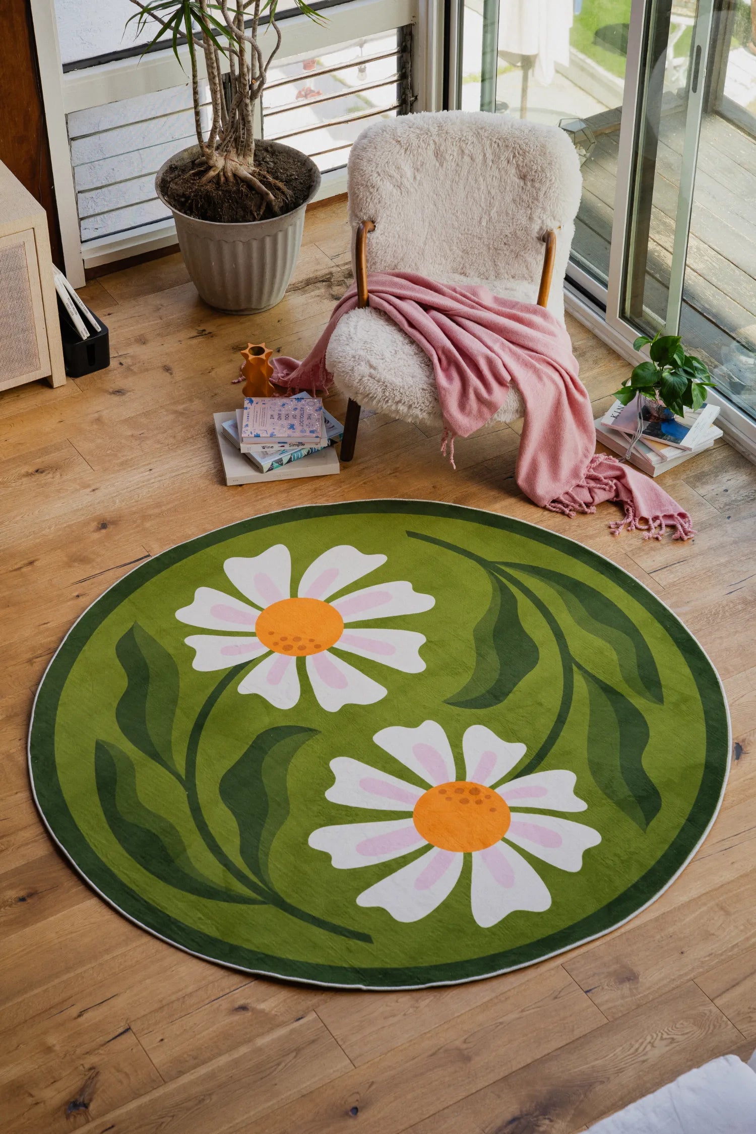 green-dual-daisy-round-rug.
