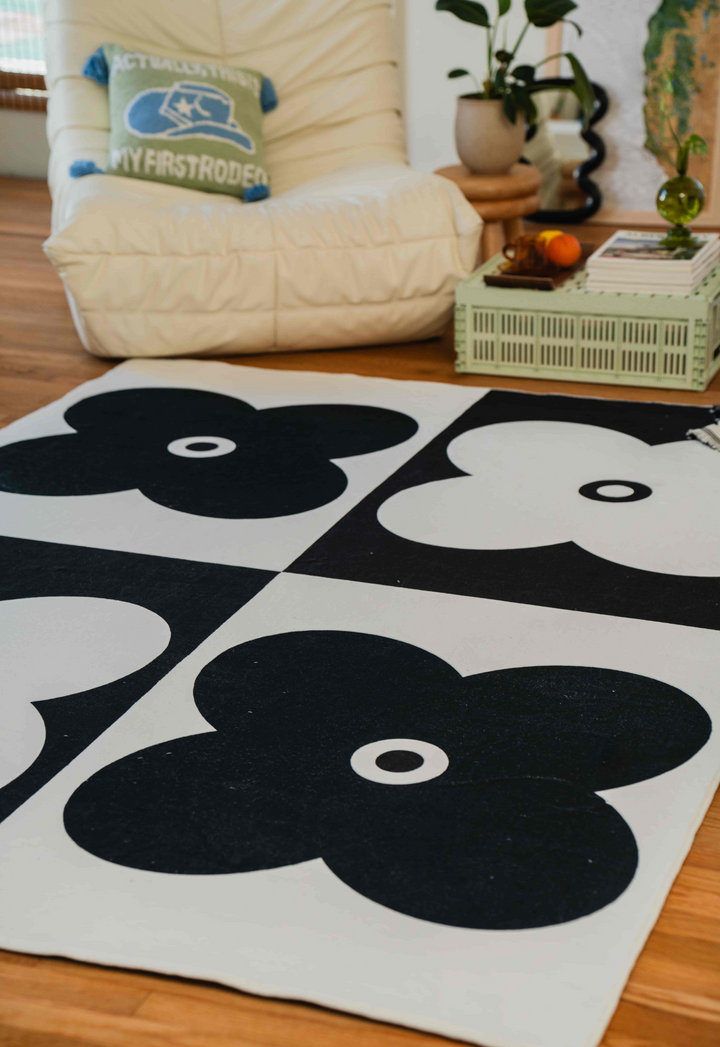 Multicolor Four Leaf Clover Rug – Lany Space