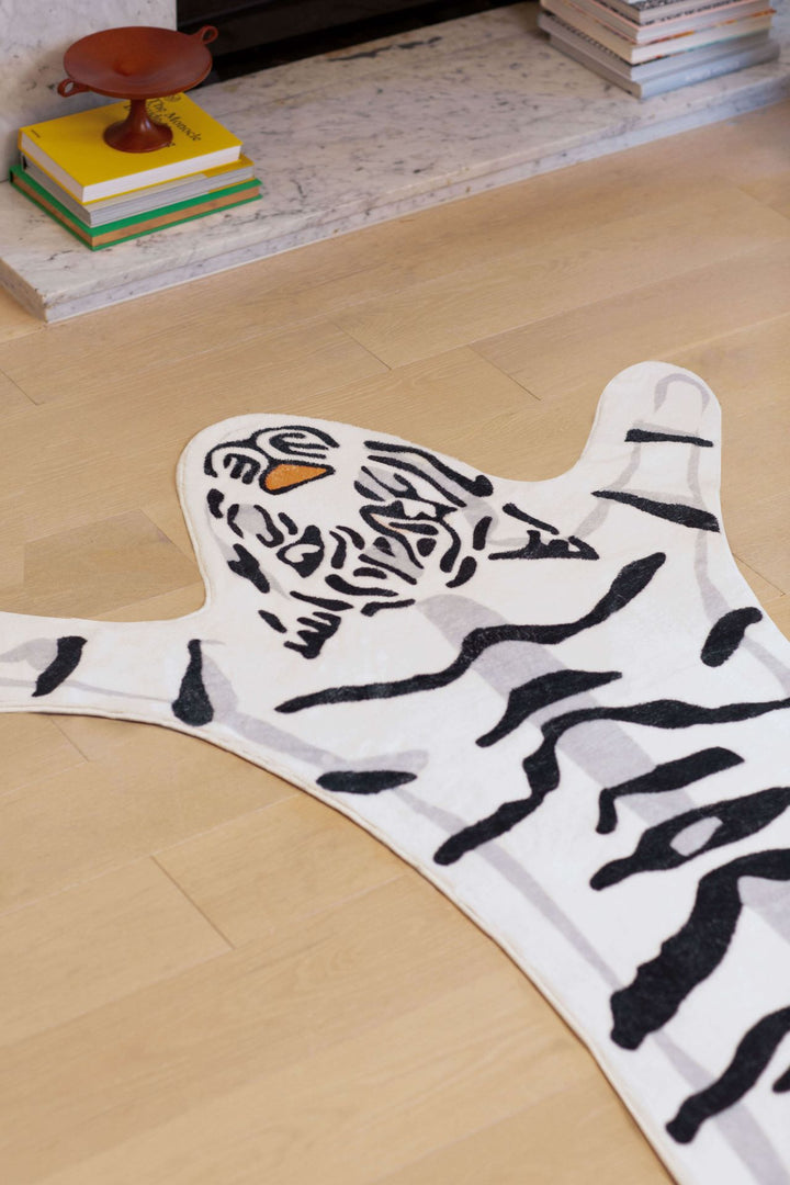 Zoom in for tiger head details on the LanySpace White Tiger Print Rug