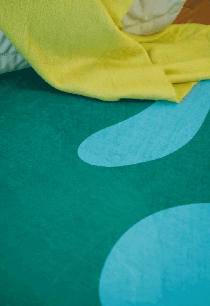 Closer Look at LanySpace Irregular Moss Design Rug in Green