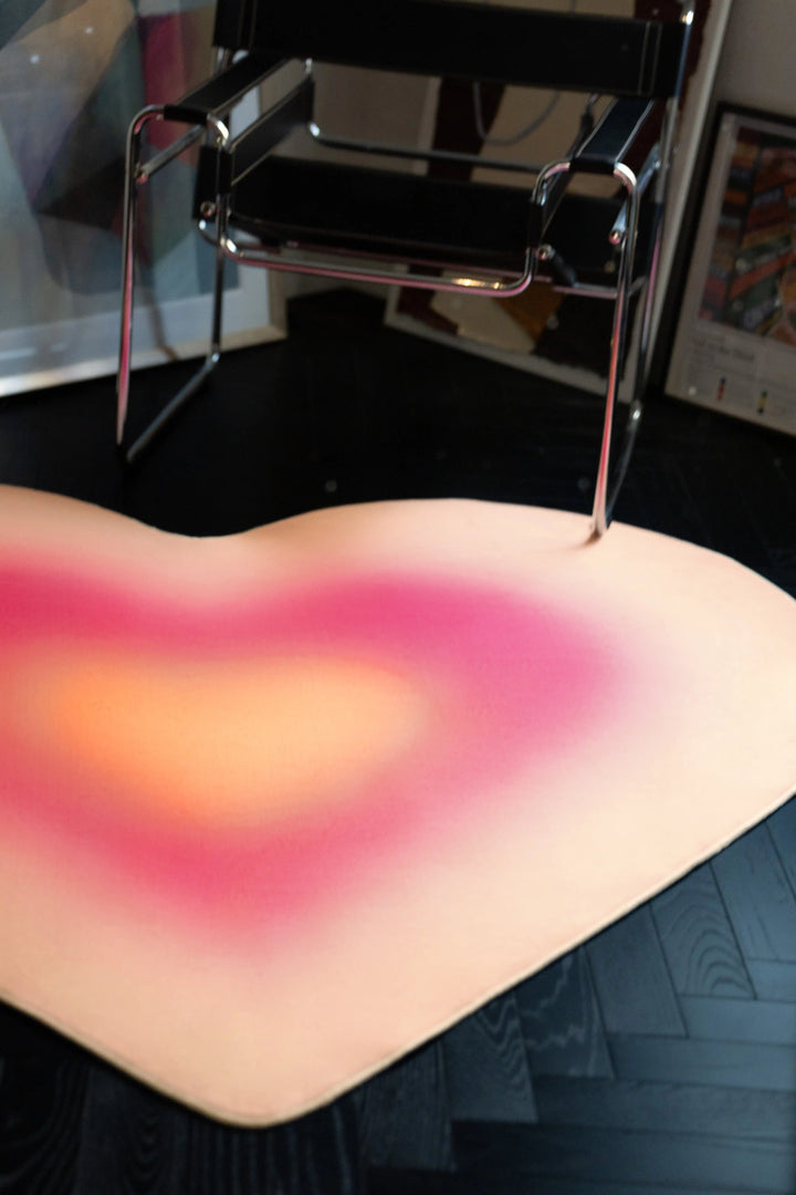 Pink Modern Gradient Heart Rug by Juan Marquez – Lany Space