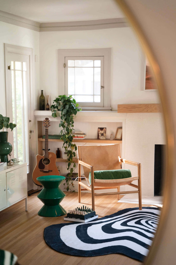 Tranquil Corner with LanySpace Vertigo Irregular Rug