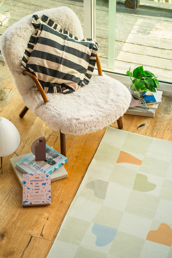 Details of the Jonnie Li Modern Mosaic Neutral Pastel Rug pattern