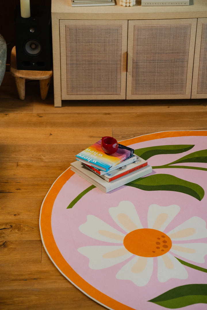Lany Space x Jessica Miller Dual Daisy Pink Round Rug – The Designer’s Favorite